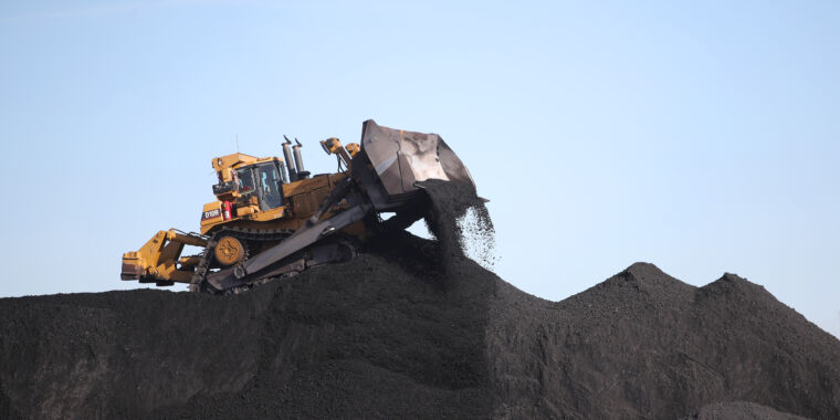 Coal bucks 15-year decline in US with 22% increase as natural gas prices rise
